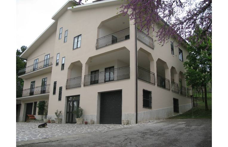 casa indipendente in vendita a Cercemaggiore