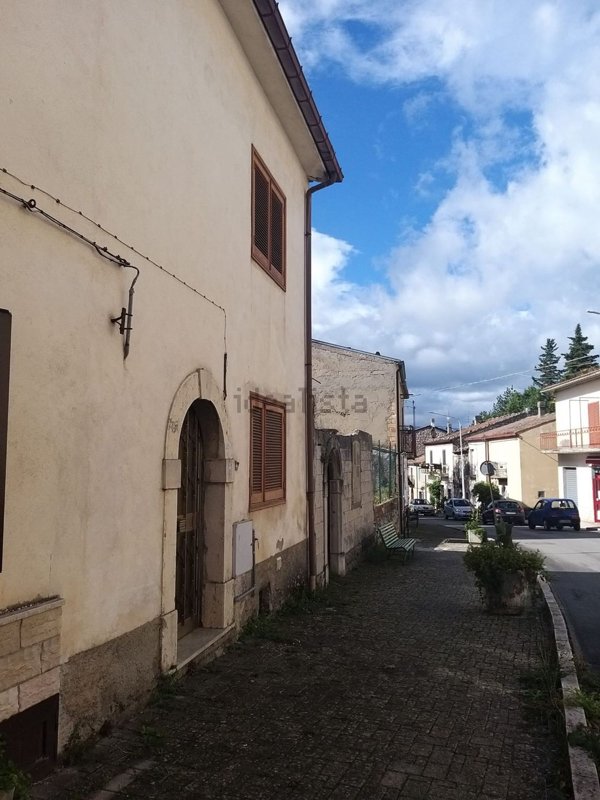casa indipendente in vendita a Cercepiccola