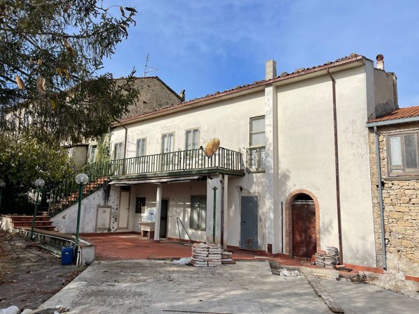 casa indipendente in vendita a Colle d'Anchise