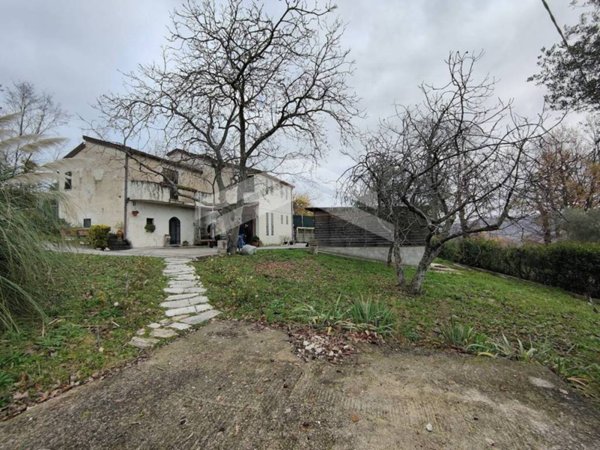 casa indipendente in vendita a Ferrazzano