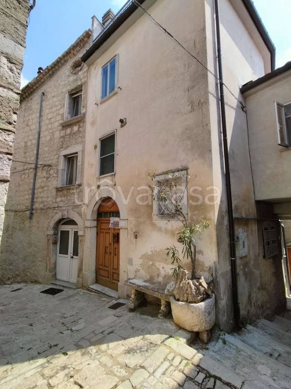 pentavano in vendita a Ferrazzano