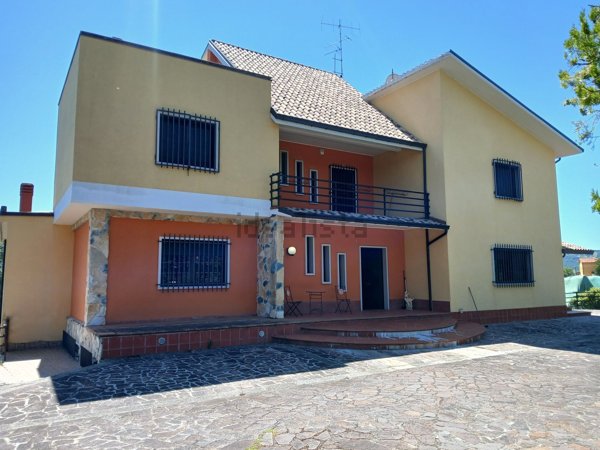 casa indipendente in vendita a Ferrazzano