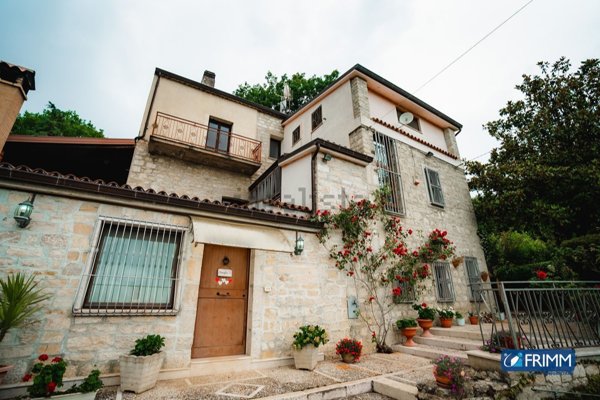 casa indipendente in vendita a Ferrazzano