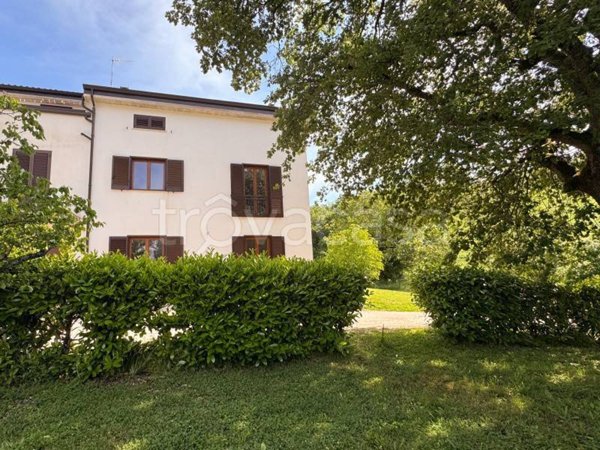 casa indipendente in vendita a Fossalto