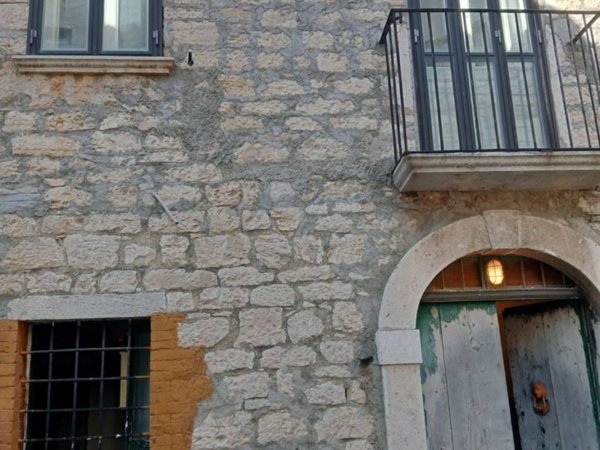 casa indipendente in vendita a Gildone