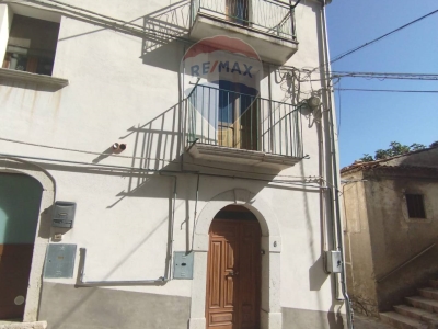 casa semindipendente in vendita a Gildone