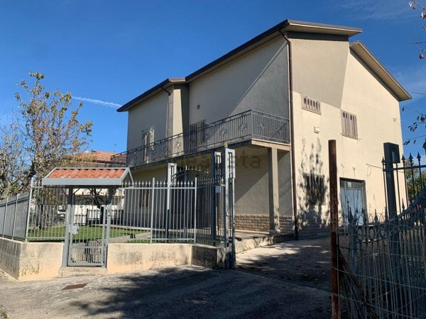casa indipendente in vendita a Gildone