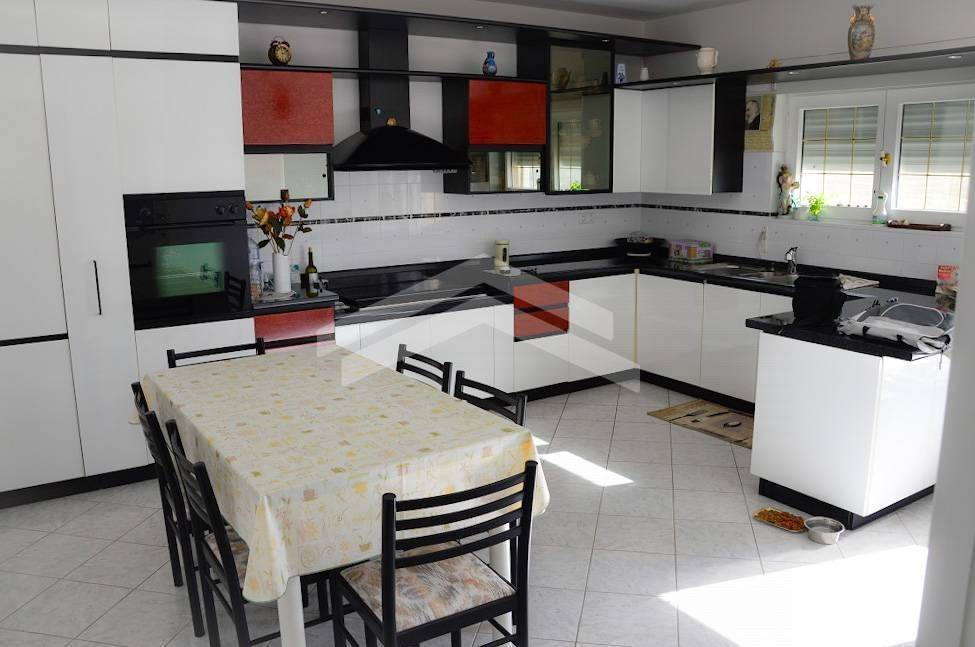 intera palazzina in vendita a Guardialfiera