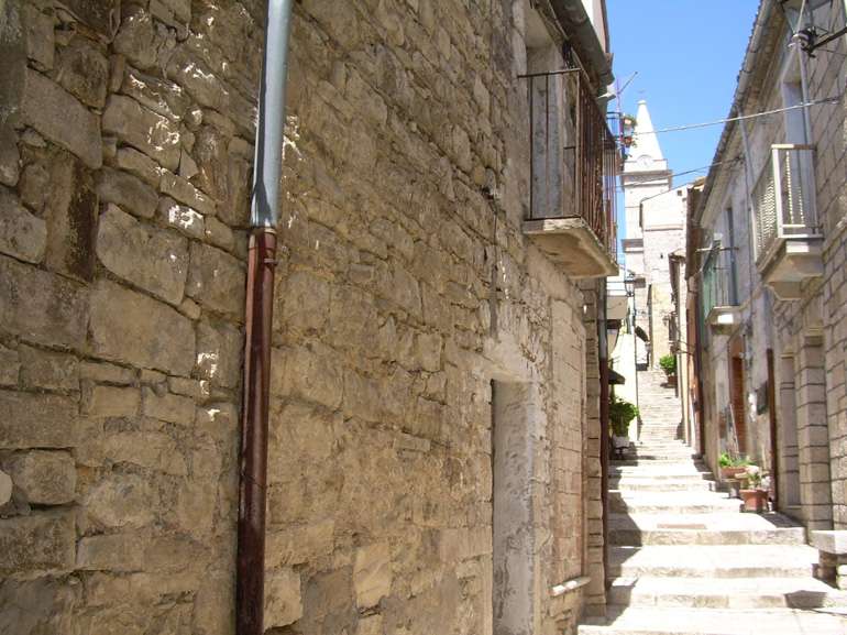 casa indipendente in vendita a Guardialfiera