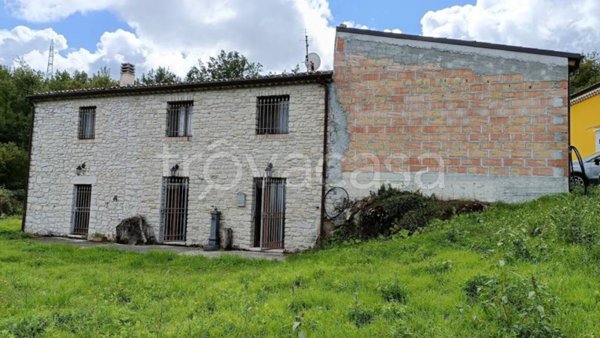 casa indipendente in vendita a Guardiaregia