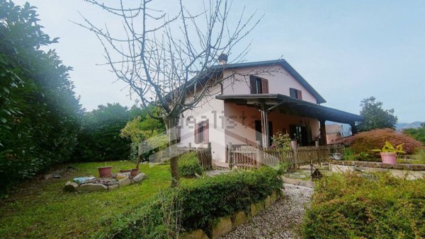 casa indipendente in vendita a Guardiaregia