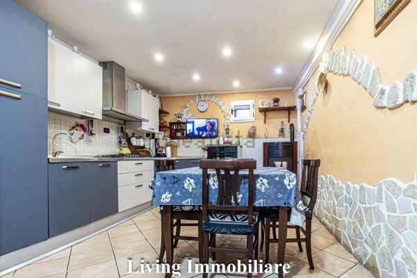 casa indipendente in vendita a Guardiaregia