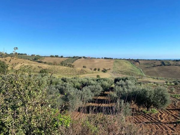 rudere in vendita a Guglionesi