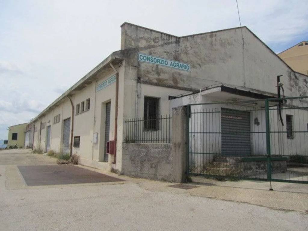 locale commerciale in vendita a Guglionesi
