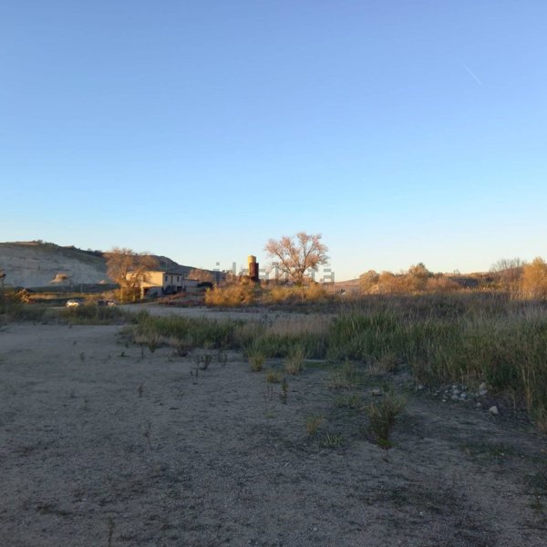 locale di sgombero in vendita a Guglionesi