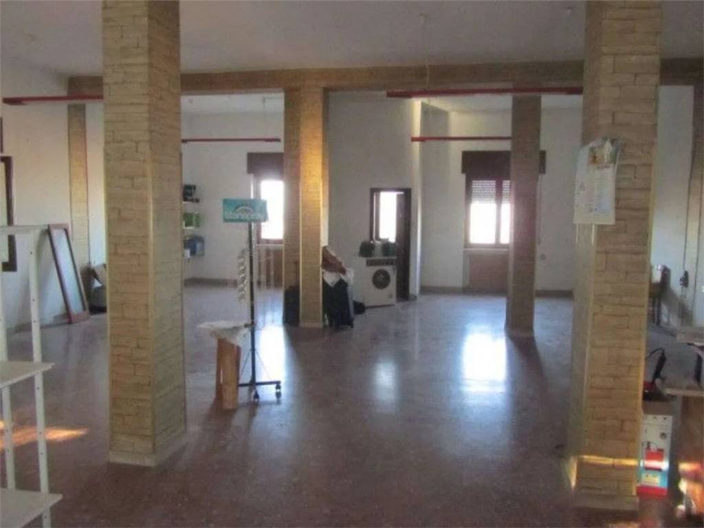 negozio in vendita a Guglionesi