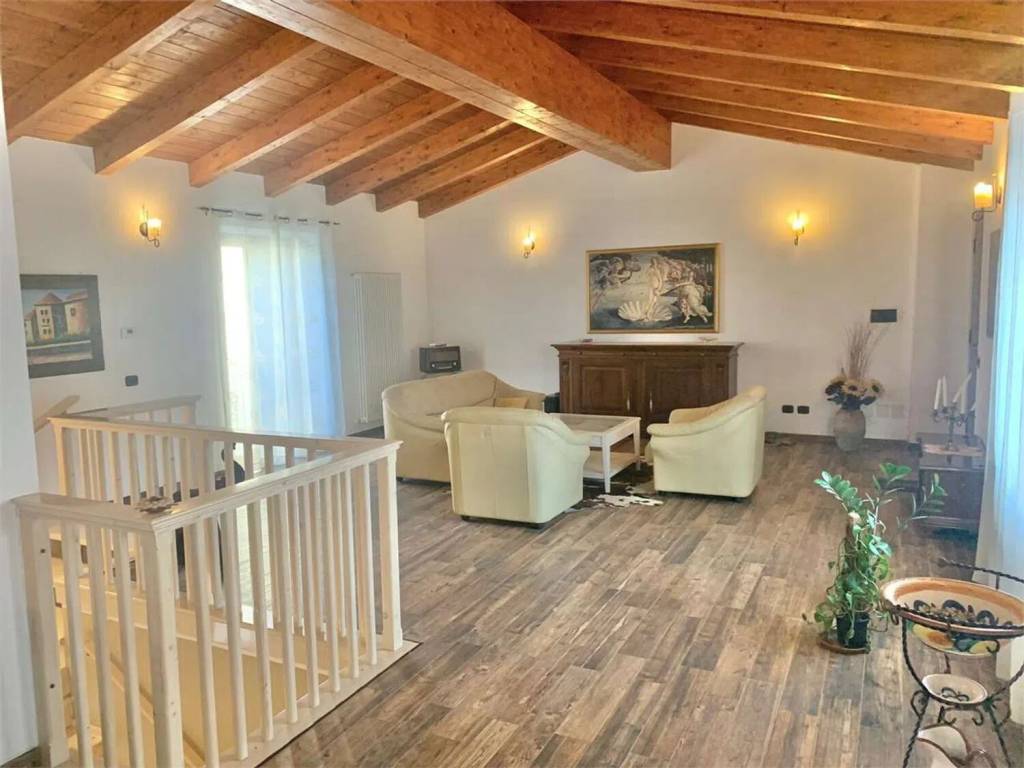 casa indipendente in vendita a Guglionesi