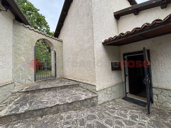 casale in vendita a Jelsi