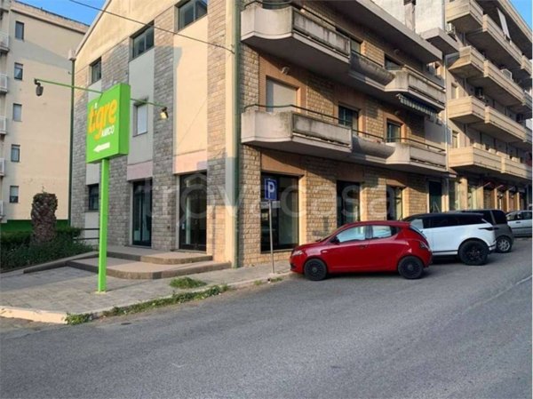 negozio in vendita a Larino