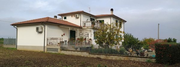 casa indipendente in vendita a Larino