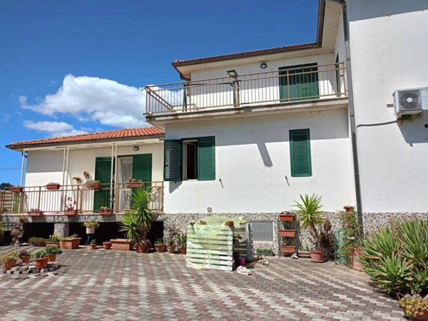 casa indipendente in vendita a Larino