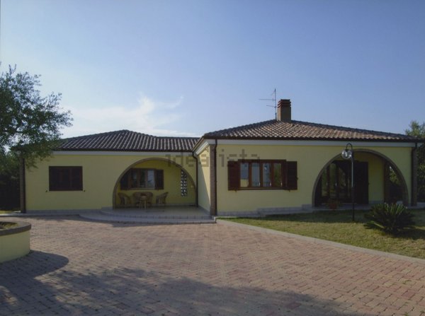 casa indipendente in vendita a Larino