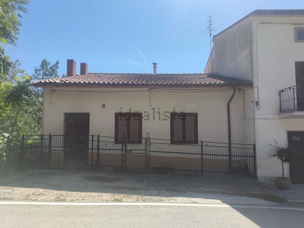 casa indipendente in vendita a Lucito