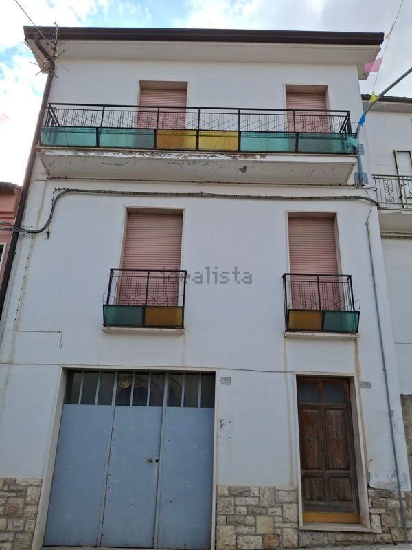 casa indipendente in vendita a Macchia Valfortore