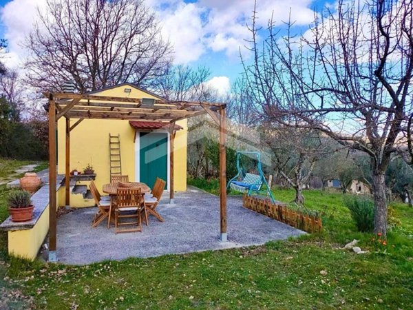 casa indipendente in vendita a Mirabello Sannitico