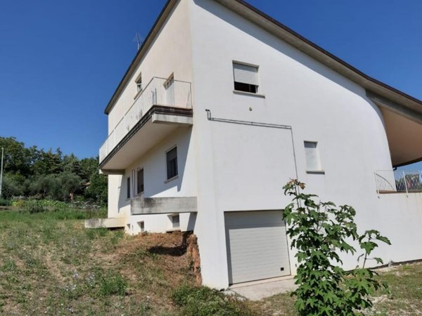 casa indipendente in vendita a Mirabello Sannitico