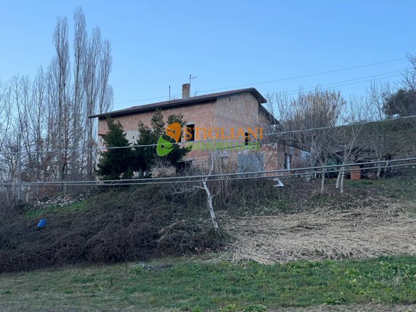casa indipendente in vendita a Mirabello Sannitico