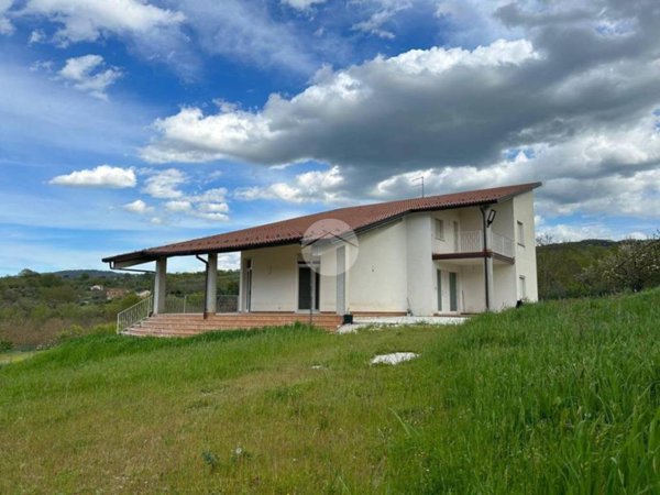 casa indipendente in vendita a Mirabello Sannitico