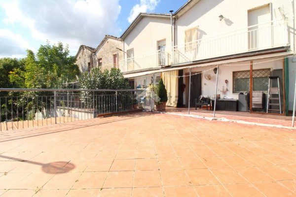 casa indipendente in vendita a Mirabello Sannitico