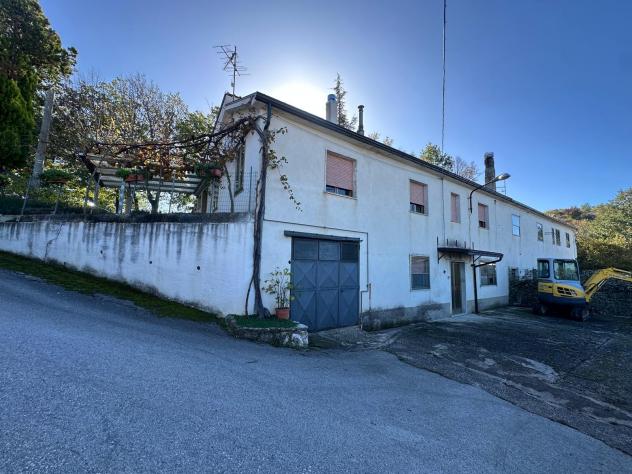 casa semindipendente in vendita a Mirabello Sannitico