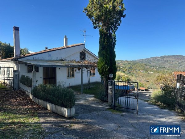 casa semindipendente in vendita a Mirabello Sannitico