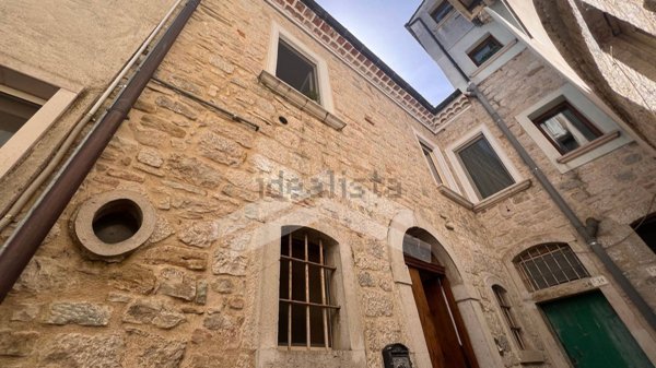 casa semindipendente in vendita a Mirabello Sannitico
