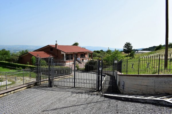 casa indipendente in vendita a Mirabello Sannitico
