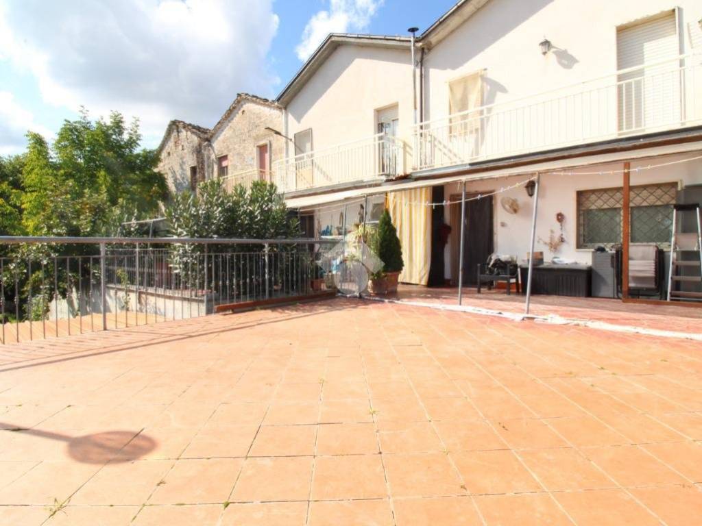 casa indipendente in vendita a Mirabello Sannitico