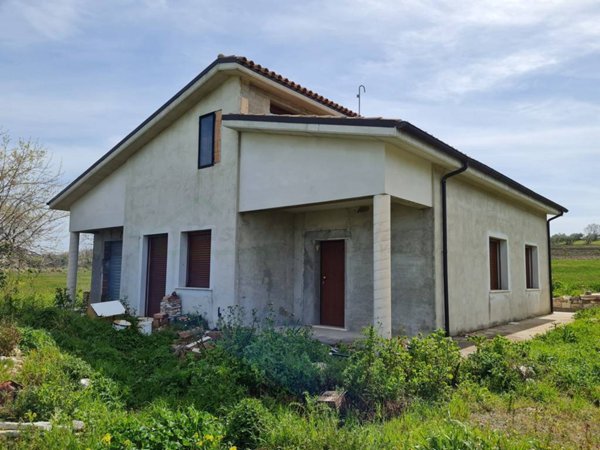 casa indipendente in vendita a Montecilfone