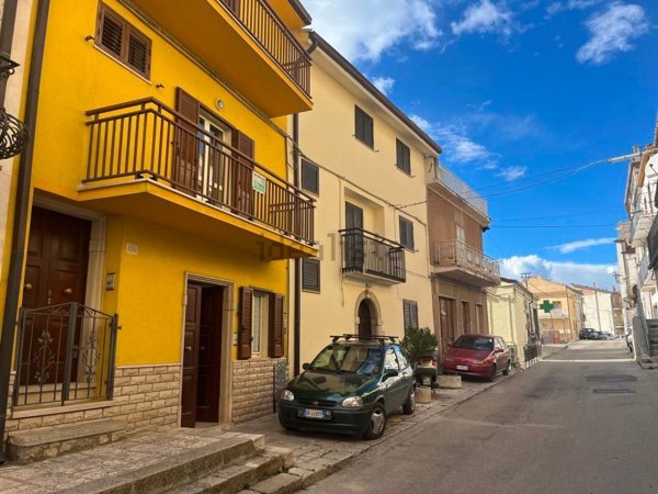 casa indipendente in vendita a Montefalcone nel Sannio
