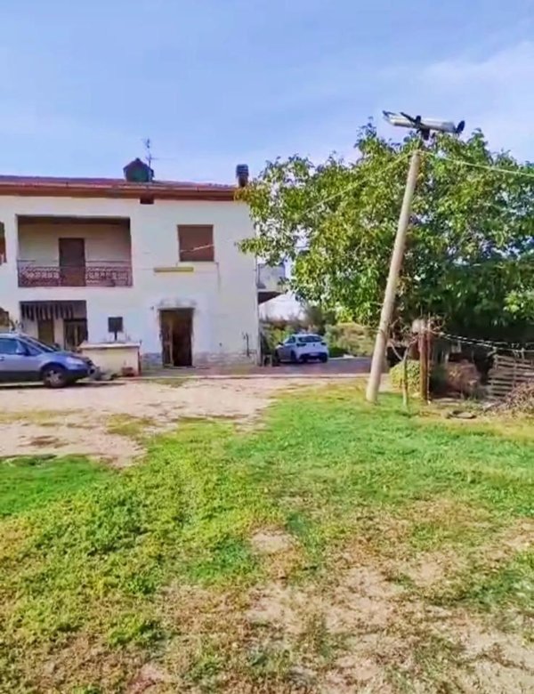 casa indipendente in vendita a Montenero di Bisaccia