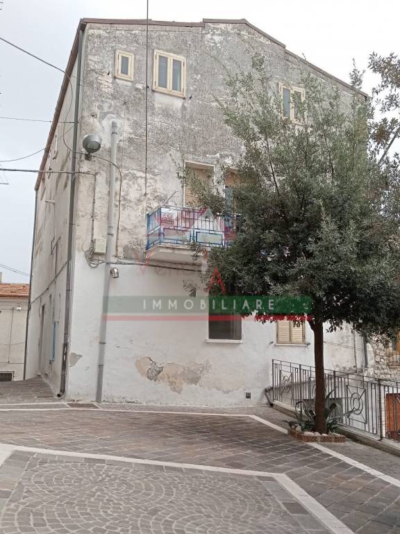casa indipendente in vendita a Montenero di Bisaccia