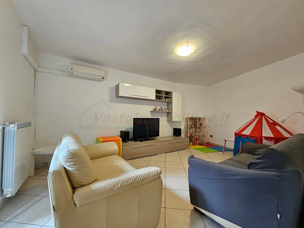casa indipendente in vendita a Montenero di Bisaccia