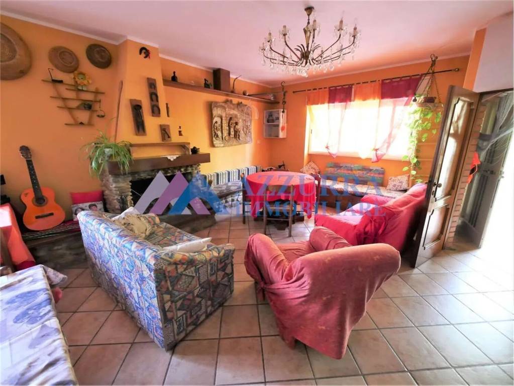casa indipendente in vendita a Montenero di Bisaccia