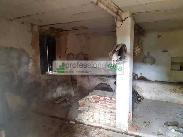 casa indipendente in vendita a Montenero di Bisaccia