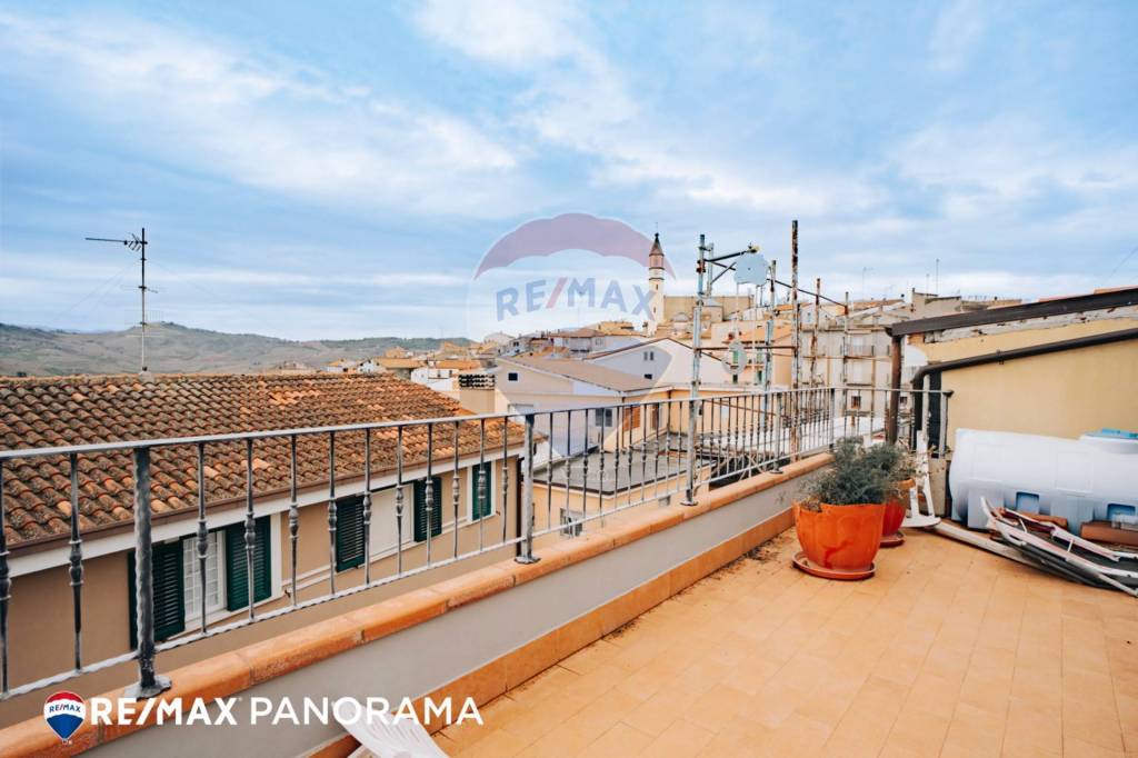 casa indipendente in vendita a Montenero di Bisaccia