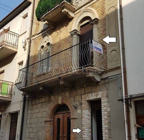 casa indipendente in vendita a Montenero di Bisaccia