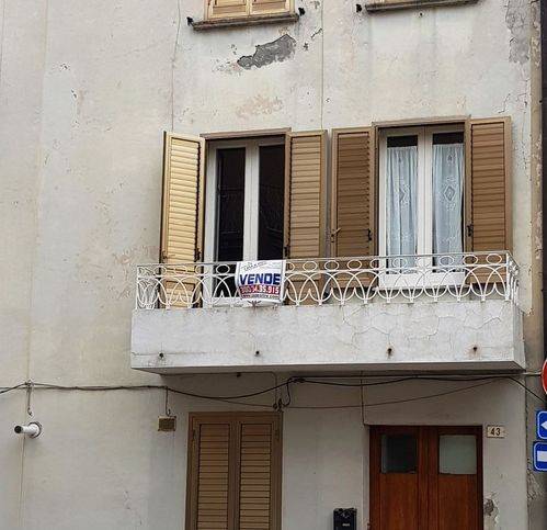 casa indipendente in vendita a Montenero di Bisaccia