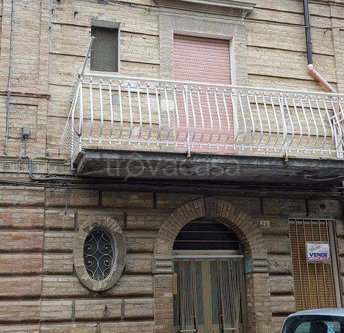 casa indipendente in vendita a Montenero di Bisaccia