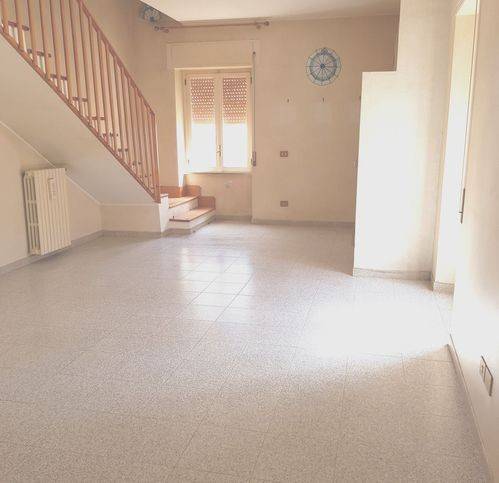 casa indipendente in vendita a Montenero di Bisaccia